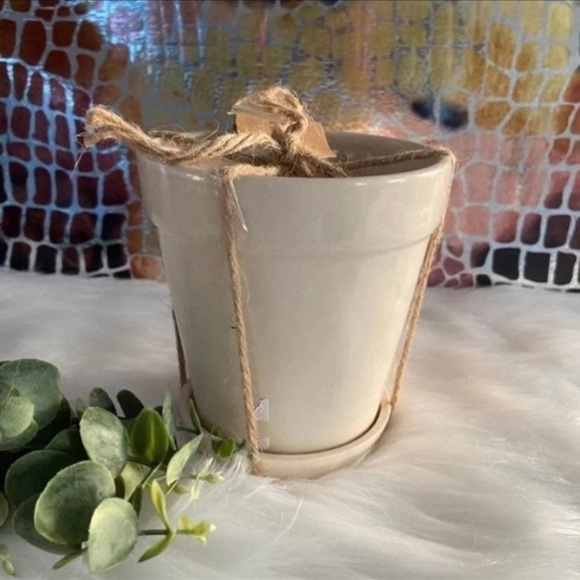 Rae Dunn JOYFUL Planter - Picture 2 of 6